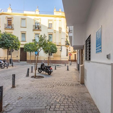 Ferienwohnung Nine O'Clock Castellar By Valcambre Sevilla Exterior foto